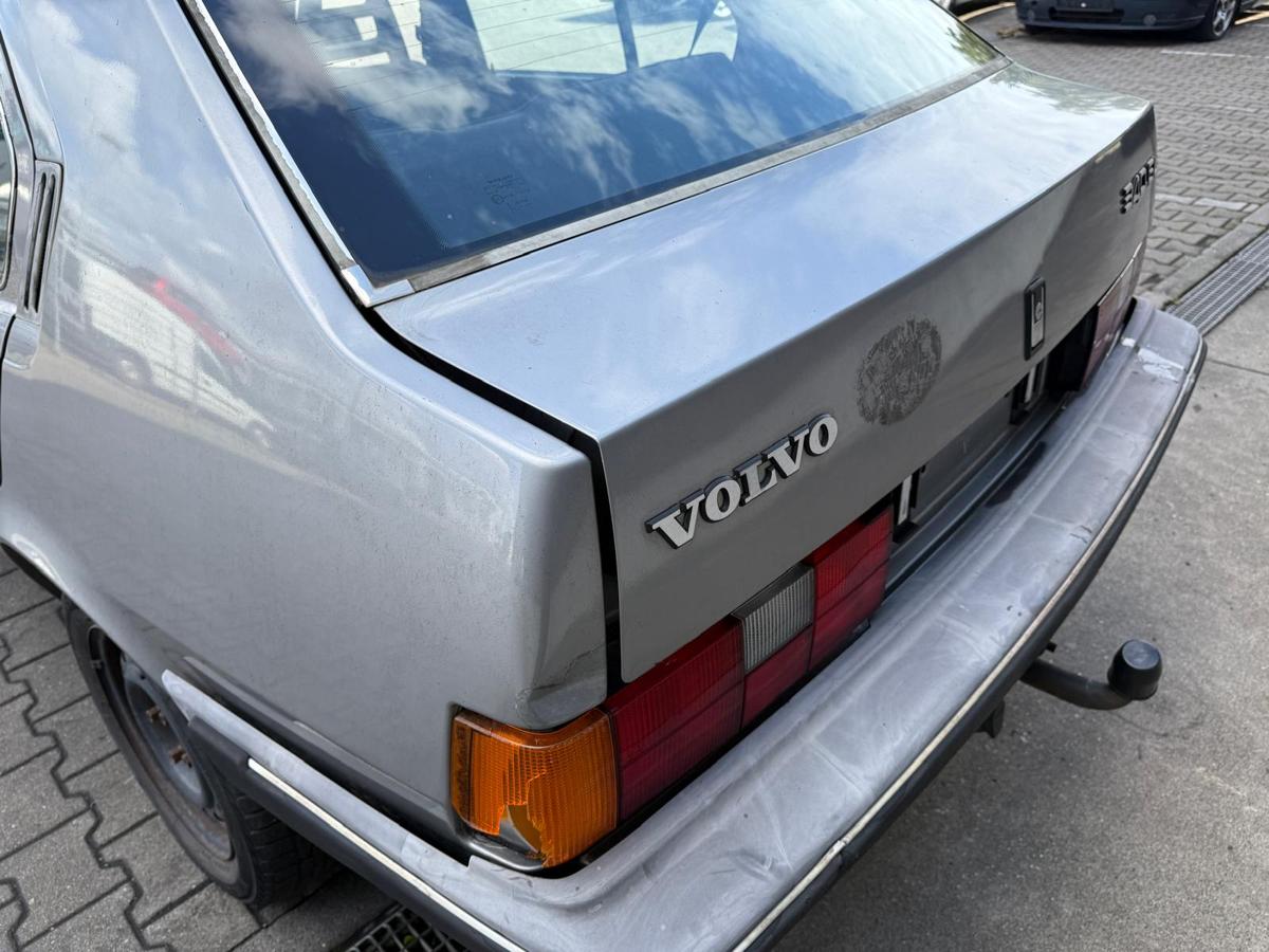 Volvo 340 original Heckklappe mit Scheibe silber Rohbau BJ86